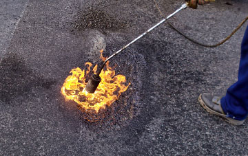 Thornton Le Dale flat roofing repairs